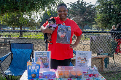 Pee-Wee Paws Small Dog Meetup