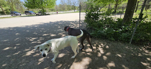 Blackwell Off-Leash Dog Area and Canoe Launch Lot