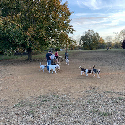 Cochran Hill Dog Run (members only)