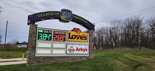 Dog Park at Love’s Travel Stops