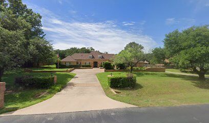 Walters 1 acre Wag & Run Private Dog Yard