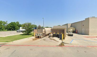 Dog Park at Love’s Travel Stops