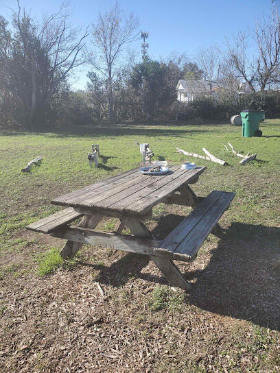 Bs Birds & Bees Private Dog Park