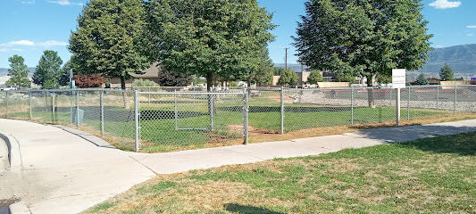 Visiter Centetr's Dog Run